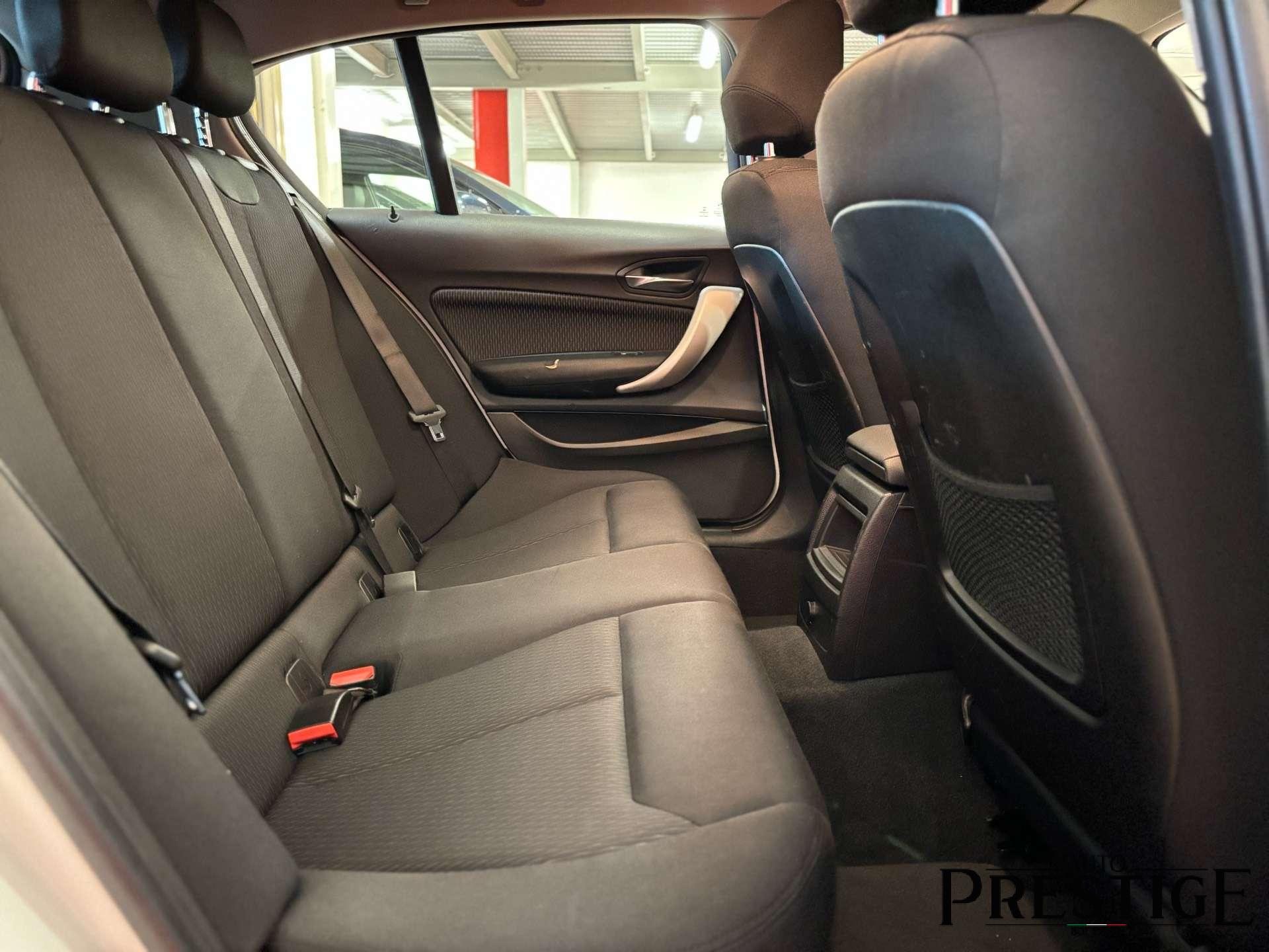 BMW 116  116d 5p Sport OK NEOPATENTATI